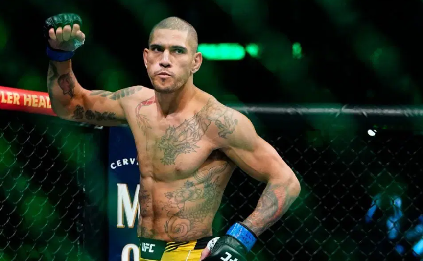 Alex Pereira defeats Jiri Prochazka via TKO to earn his second UFC title