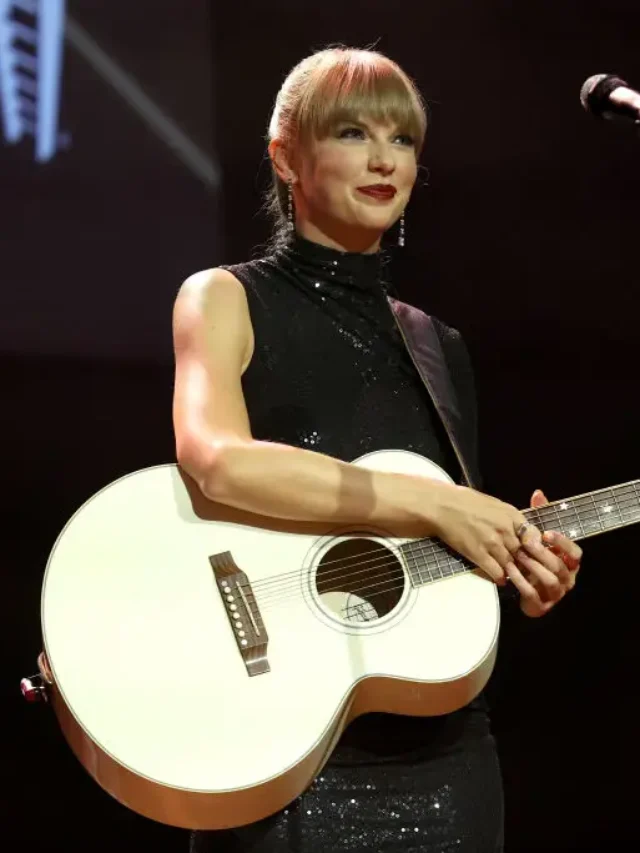Taylor Swift threatens legal action against student who tracks her jet